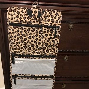 Vera Bradley hanging organizer